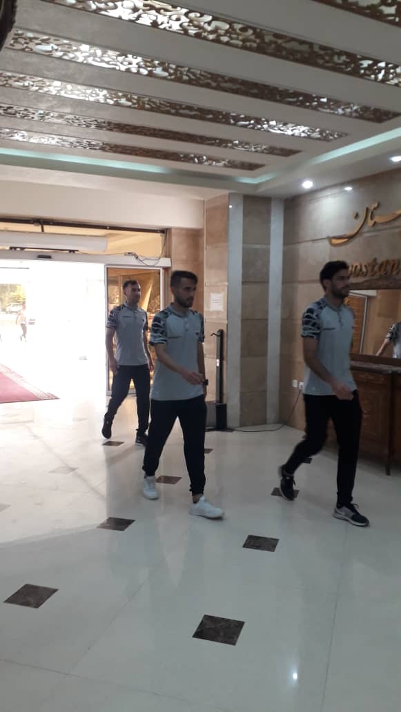 اقامت تیم فوتبال شاهین بندر عامری در هتل بوستان اهواز