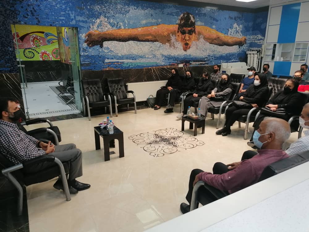 جلسه توجیهی ناجیان غریق استخر بوستان با حضور مدیرعامل شرکت ساب خوزستان به روایت تصویر